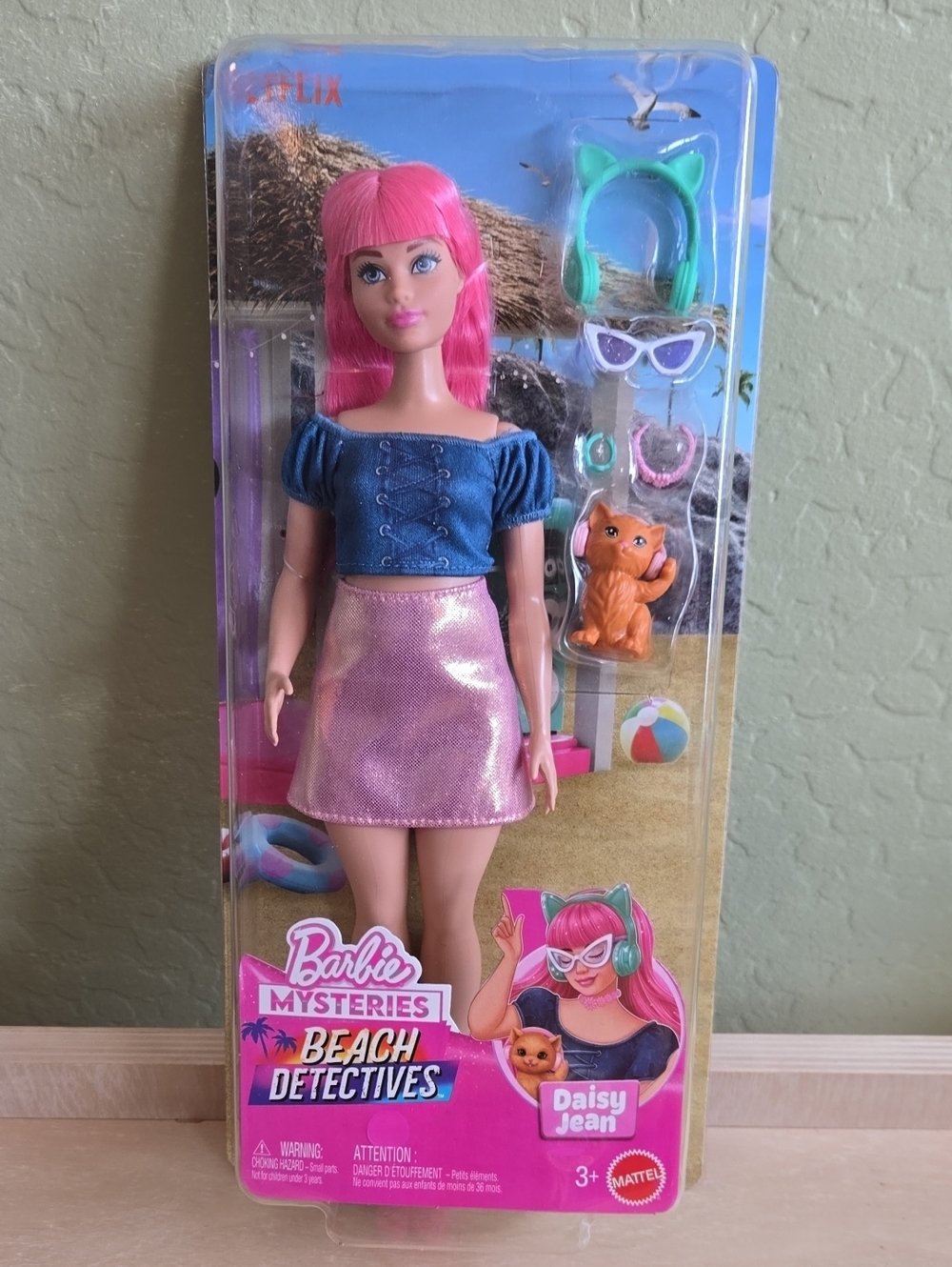 Barbie Mysteries Beach Detectives Daisy Jean Doll Netflix Series NEW 3+